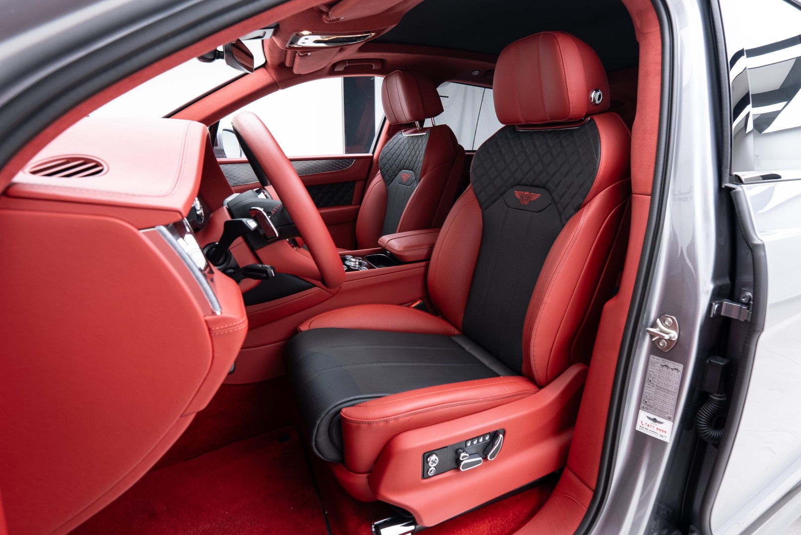 2023 BENTLEY BENTAYGA AZURE | GCC | MAIN DEALER WARRANTY SERVICE